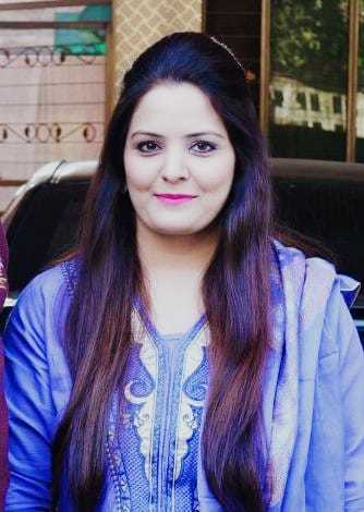 Dr Muneeba Adnan (Dentist)